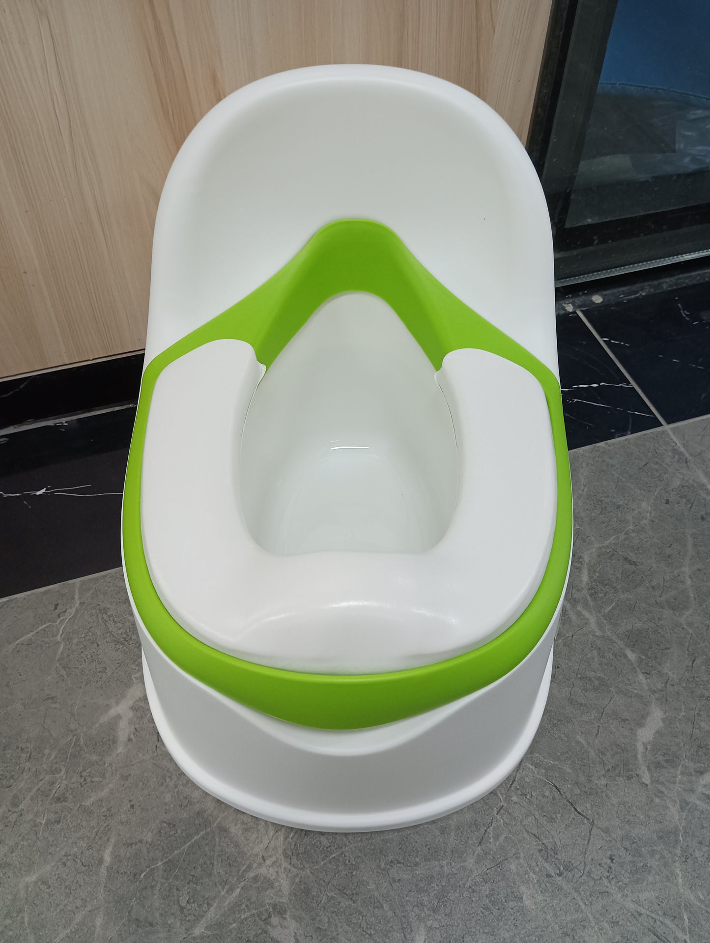 AKIMRABY Toilet bowls for children,  small boy's urinal, female baby's urinal, specialized training toilet for infants and young children, household urinal